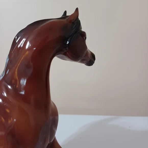 Breyer Lugh Breyerfest 2020 Special Run - Picture 7 of 16